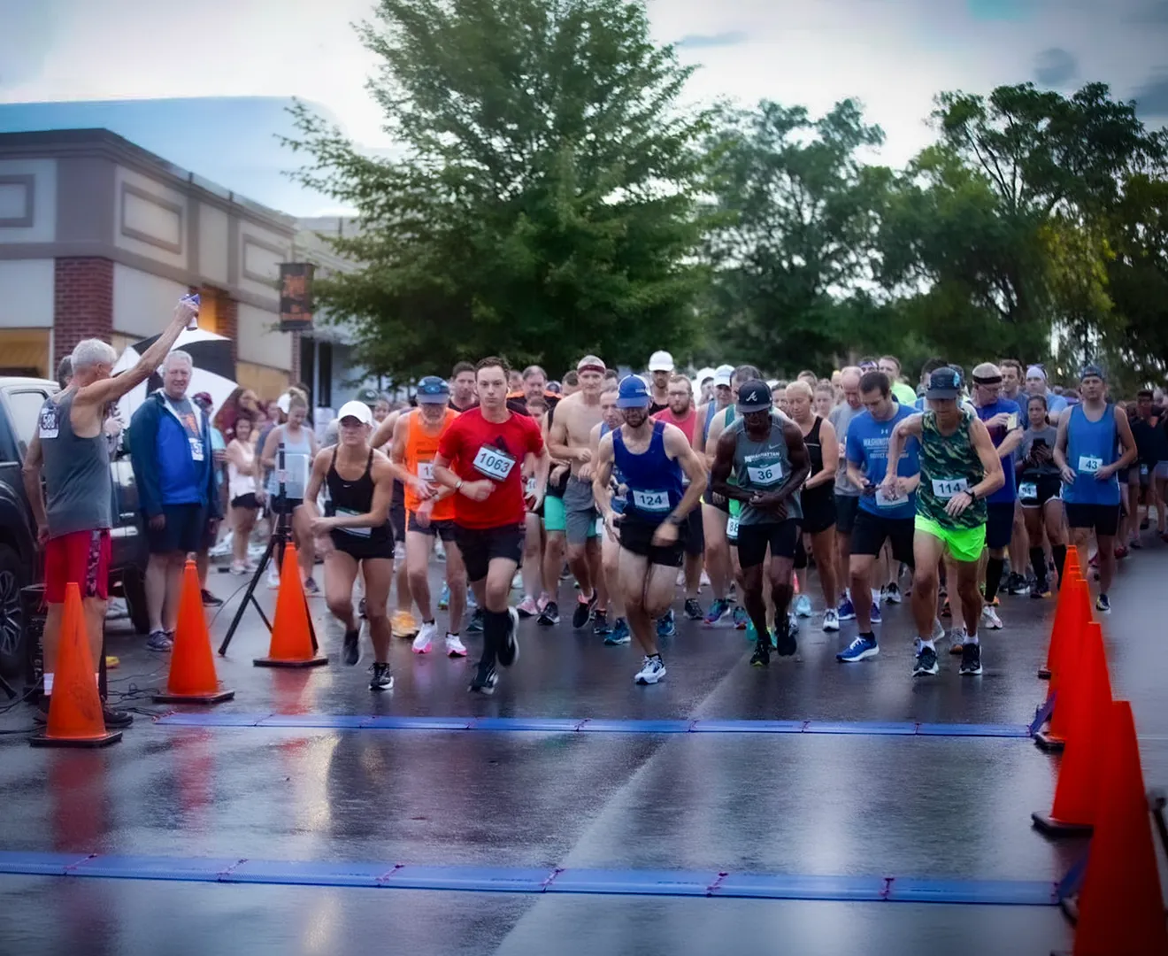 Runners at the starting line of the Tiblow Days Marathon in Bonner Springs Kansas